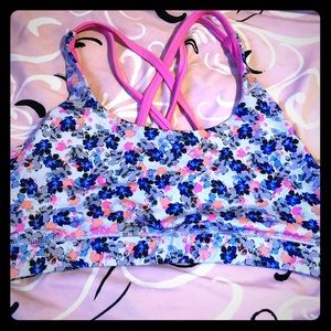 Cross Cross Sports Bra